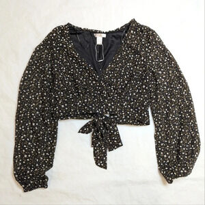 NWT Revamped Black Floral Flowy Long Sleeve Open Tie Back Crop Top Woman M Boho
